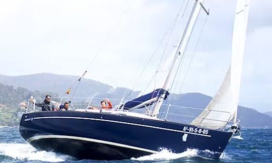 37ft Elan Performance Cruising Monohull Rental in Vigo, Galicia