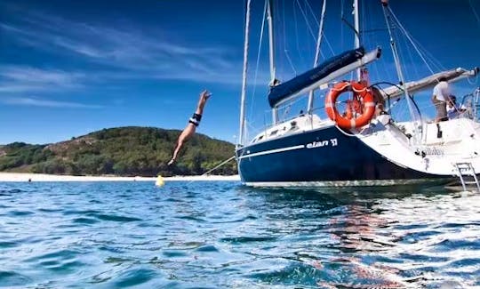 37ft Elan Performance Cruising Monohull Rental in Vigo, Galicia