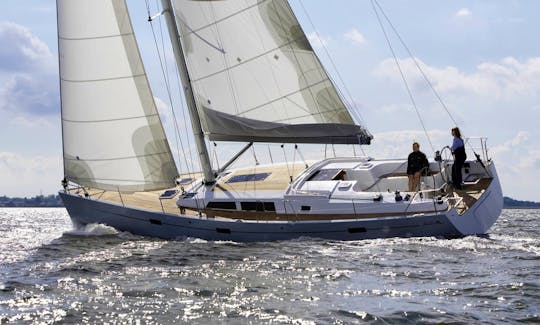 Sailing boat Hanse 470e for Skippered Charters from Santorini, Greece