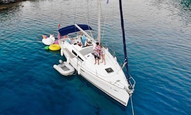 39ft Jeanneau Sun odyssey Sailing Yacht Charter in Muğla, Turkey