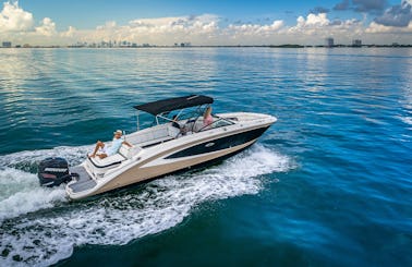 2017 Sea Ray Deck 29ft Boat up to 10 people in Miami Beach