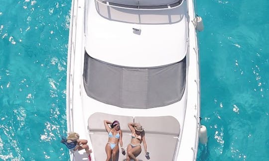 FUN & AFFORDABLE 46 FT SEARAY FLYBRIDGE in Cancun and 1 hour Free Jetski 