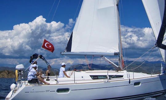 39ft Jeanneau Sun odyssey Sailing Yacht Charter in Muğla, Turkey