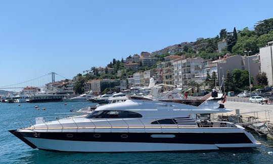 Here is your chance to experience Istanbul on a 70ft luxury yacht! B7