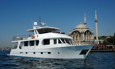 82ft Yacht Rental in İstanbul/Turkey B13