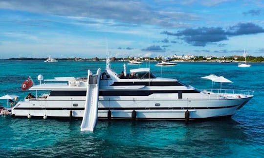 110ft Versilcraft Mega Yacht Charter With Jet Ski Included In Cancún, Quintana Roo