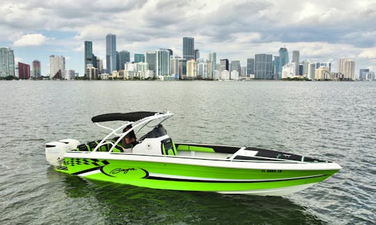 32ft Baja Center Console - Wildest boat party in Miami!
