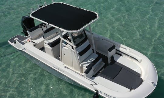 Muti-day 2022 Trophy T22 Center Console Available in St. Petersburg, Florida