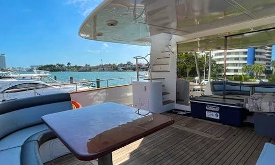 110ft Azimut Power Mega Yacht in Miami Beach, Florida