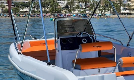 Rent this 16ft Voraz boat without license for 8 persons in Benalmádena, Spain