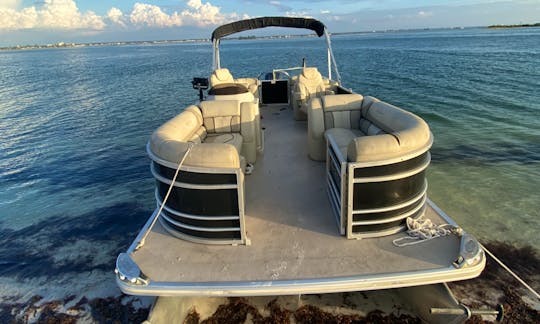 Island tours on Clearwater beach with 2021 SunChaser Pontoon for 6 people