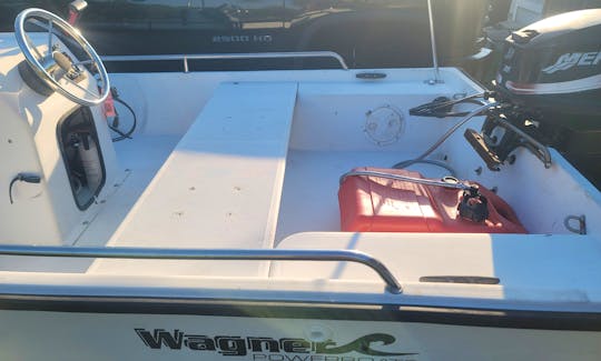 Affordable 13.5 Center Console Great Little Fishing Boat for 2 in Merritt Island, Florida