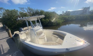 Console centrale Cobia de 22 pieds à Captiva, en Floride