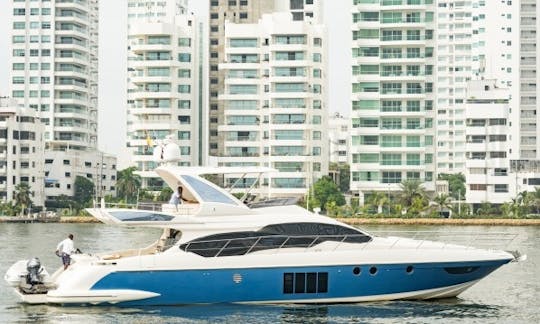 Location d'un yacht de luxe Azimut de 66 pieds à North Bay Village en Floride