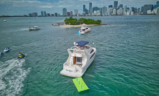 50' Carver in Miami, Florida 1h free jetski