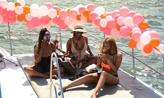 🤩SPICE RENTED A PRIVATE CATAMARAN VIP BACHELORETTE LUXURY CATAMARAN🎂BIRTHDAY Party in Miches🛥️💃🏾🎉 🎶🍻.RENTED BY THE OWNER.