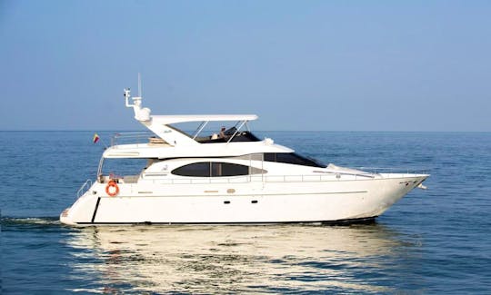 Azimut 70 feet Power Mega Yacht in Cartagena (ideal family plan or party plan)