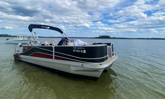 Impresionante alquiler de pontones Tritoon Suncatcher en Bluffton, Carolina del Sur