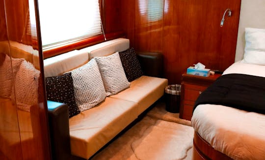 75ft Luxury Yacht Cruise in Dubai