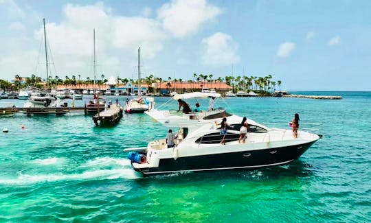 44' Azimut Luxury Yacht in Oranjestad, Aruba