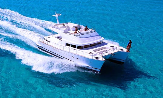 Tropical Yachts Charter - Luxury Liveaboard Catamaran