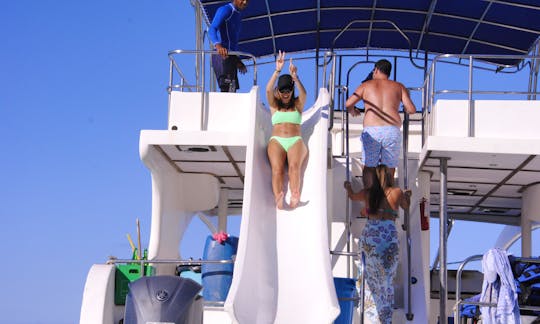 VIP CATAMARAN in Punta Cana RENTED  BY THE OWNER...COME WITH YOUR GROUP to celebrate any activity.