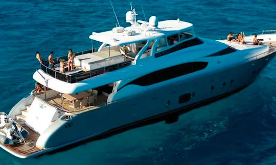 LUXURY 105FT Maiora Power Mega Yacht Available in Cancún and Isla Mujeres - Up to 20 Pax