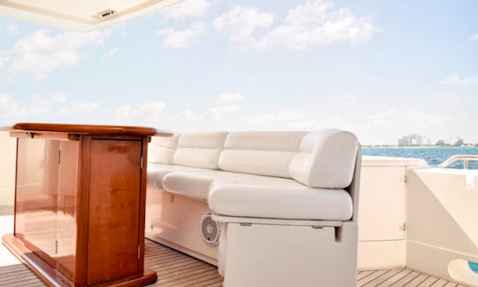 72ft Ferreti Luxury Power Mega Yacht Charter in Cancún, Quintana Roo