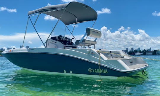 19ft Jetboat Yamaha DELUXE Rental in Haulover, Florida