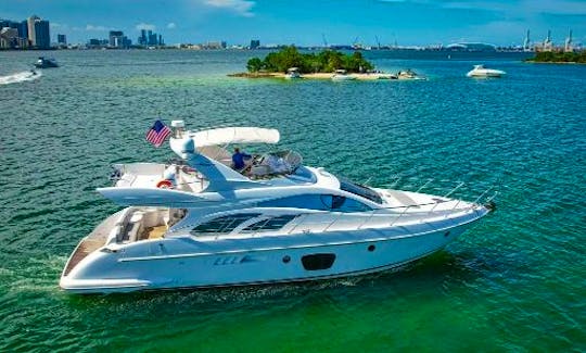 Explore Miami🕶 and its Beaches in a Beautiful 55' Azimut Motor Yacht🔱