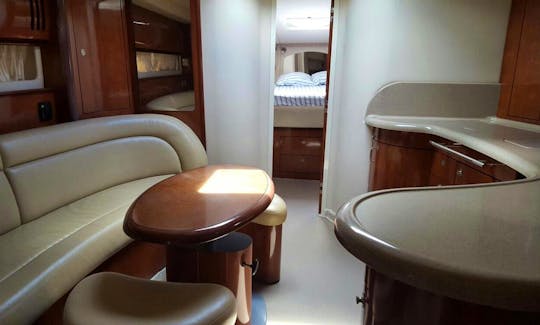 Sea Ray Boat for 12 people ready to rent in Punta Cana
