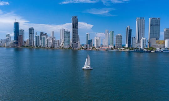 Lagoon 400 18 People Cruising Catamaran In Cartagena, Colombia