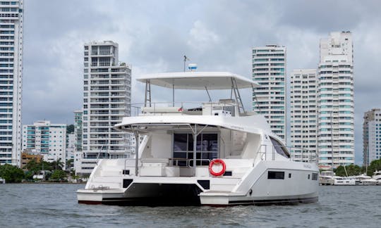 Leopard 51 Power Cat Charter in Cartagena, Bolívar