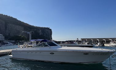 Alquiler del yate a motor ITAMA 38 en Sorrento, Capri y la costa de Amalfi