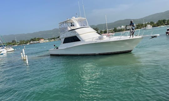 47ft Siete Seas Motor Yacht Rental in Montego Bay, Jamaica!!