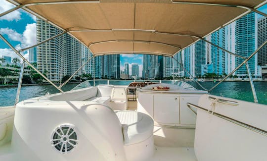 Hit in the Water in Style with this 50ft Yacht for up to 12 poples in Miami 