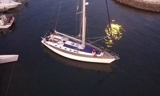 Dufour Classic 45 Sailing boat for charter in Lisbon