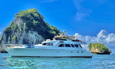 Increíble yate de 100 pies en Puerto Vallarta, México