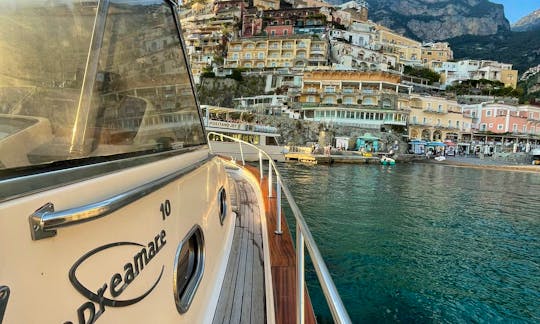 Capri cruise at sunset time with Aprea mare 10 mt Motor Yacht!