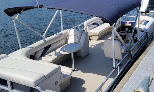 CAPTAIN YOURSELF THIS 12 Passenger 26ft Pontoon Party Barge Awesome Boat!