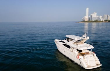 How about a plan for Hours of Night in Bahia in Cartagena with 70ft Azimut Yacht???