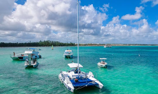 😍 スパイスは彼女のカタマランをレンタルしました 🛥️💃🏾💕🔥 VIPセーリングカタマラン 