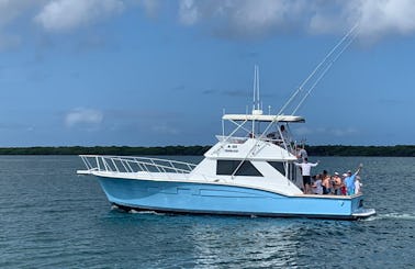 Chris Craft 47' Luxury Boat in Aruba