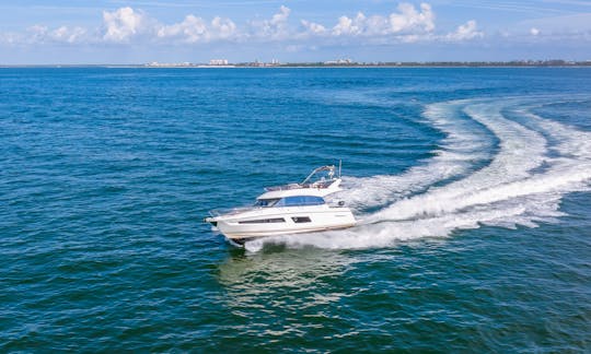 46ft Prestige Flybridge Luxury Yacht in Chicago