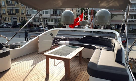 ¡Increíble alquiler de yates a motor de 68 pies para 12 personas en Estambul, Turquía! B21