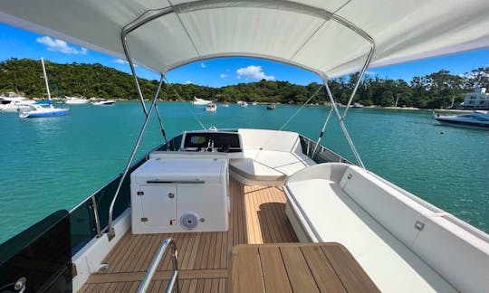 Astonishing 51' Schafer Luxury Yacht in Miami Florida