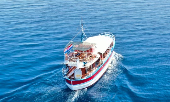 Exclusive Passenger Boat Rental in Split, Croatia