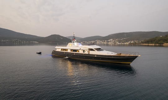 Yacht à moteur de 50 mètres Alkonost By Lürssen Yacht