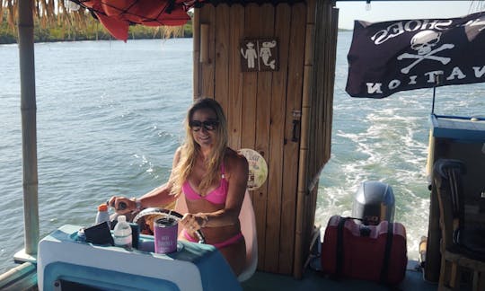 Barco Tiki Pontoon em New Smyrna Beach