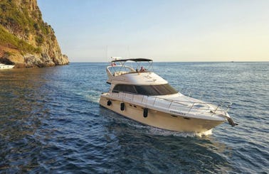 Sea Ray 481 Esperanza Yacht Rental in Alanya